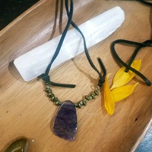 Amethyst leather necklace